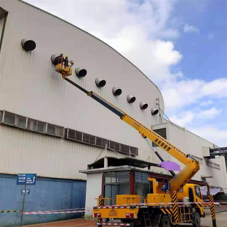 罗源县高空作业车出租服务：专业广告牌安装解决方案