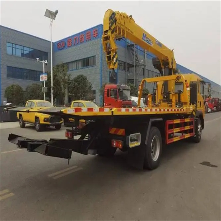 罗源县附近小随车吊出租电话，轻松解决搬运烦恼