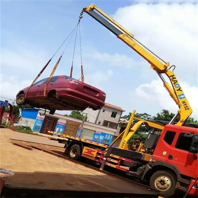 罗源县吊车吊汽车的正确方法